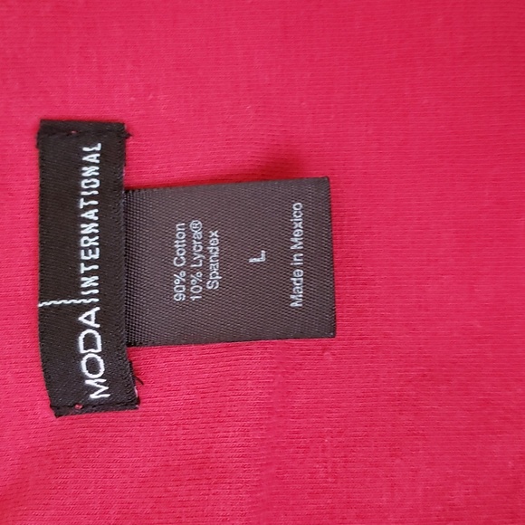 Cropped Tank Top - Picture 2 of 3